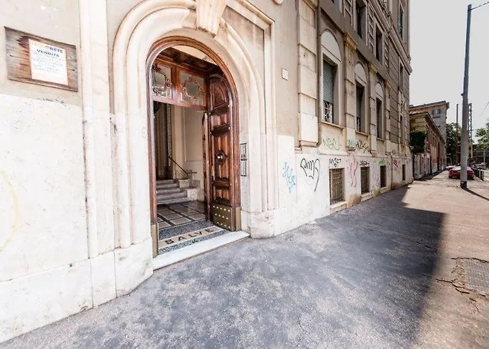 Sunshine Hostel