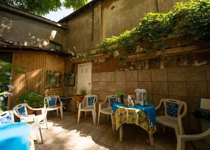 Sunshine Hostel